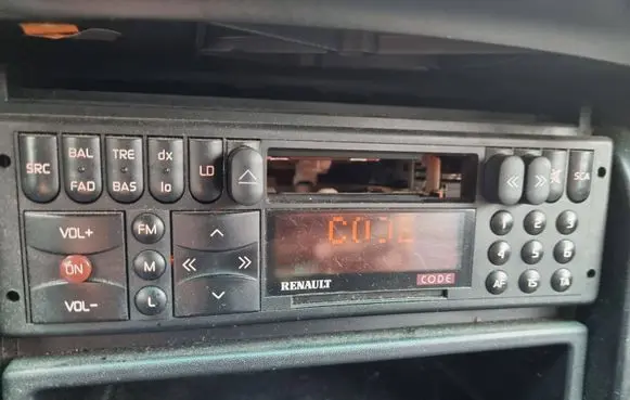 Renault Espace II Radio/CD/DVD/GPS head unit