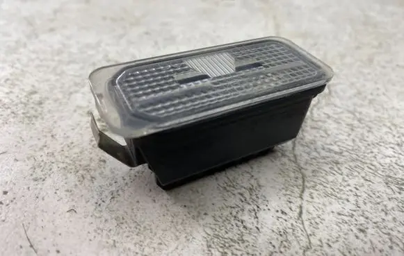 Ford C-MAX II Number plate light 6M2A13550AC 080044639 U03052011
