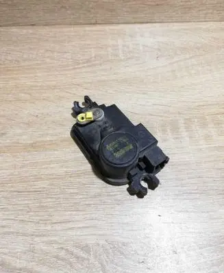Mitsubishi Galant Central locking motor 1628009606