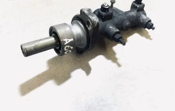 Skoda Fabia Mk1 (6Y) Master brake cylinder x5617