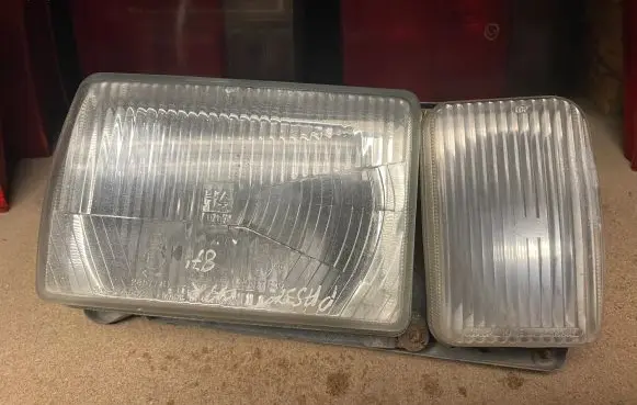 Volkswagen PASSAT B2 Headlight/headlamp 302124502 130182