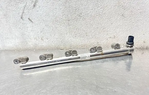 Ford Mondeo MK IV Fuel main line pipe AG9E9F797AB 040023450504 0261555088