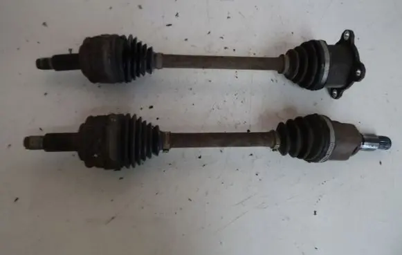 Suzuki Grand Vitara II Front shock absorber with coil spring