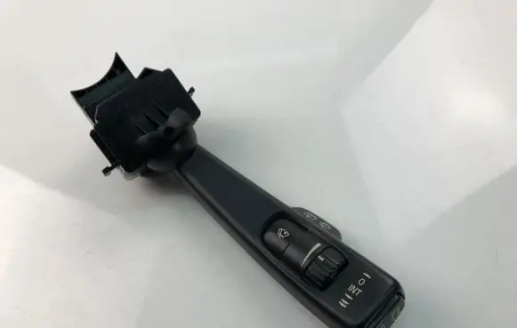 Volvo V50 Indicator stalk 17D770