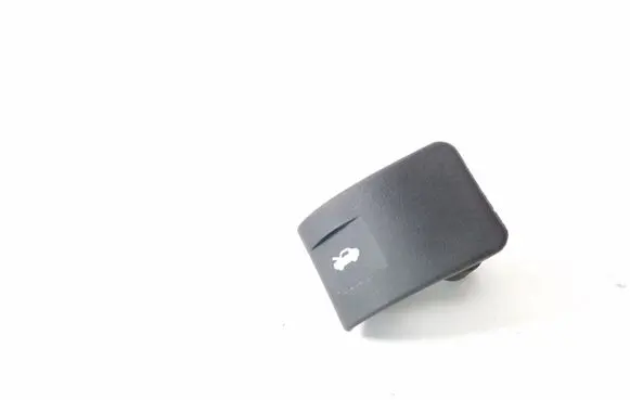Engine bonnet (hood) release handle