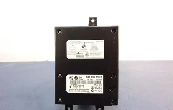 Volkswagen Touran II Voice control module 5K0035730D