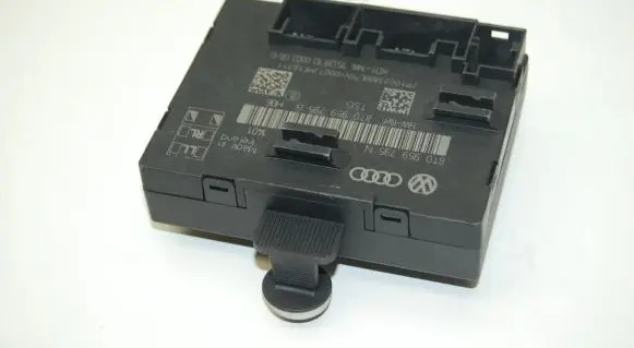 Audi A5 8T 8F Door control unit/module 8T0959795N