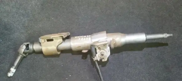 Mitsubishi Carisma Steering wheel axle