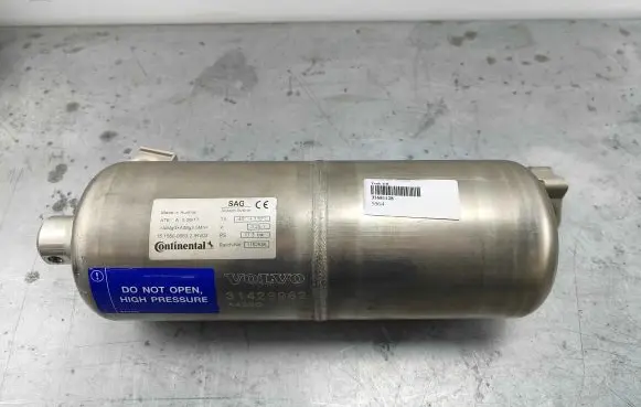 Volvo XC60 Air suspension tank/reservoir 31681128