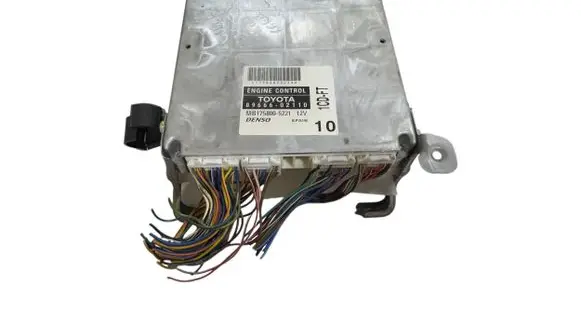 Toyota Corolla E120 E130 Engine control unit/module 8966602110 MB1758005221
