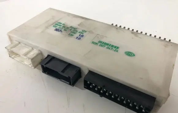 BMW 5 E39 Comfort/convenience module 61358376694 8376694