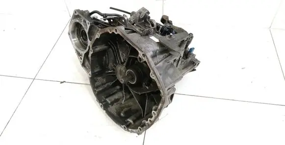 Manual 6 speed gearbox