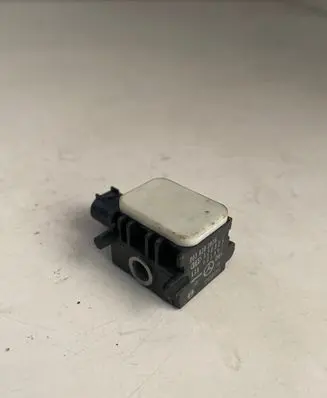 Mercedes-Benz R W251 Airbag deployment crash/impact sensor 0038202826 120805401847