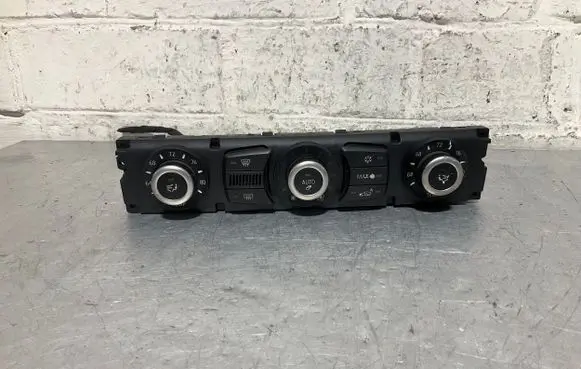 BMW 5 E60 E61 Climate control unit 9177715 900252340008