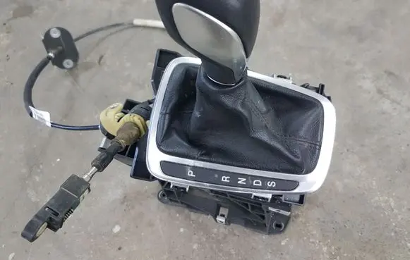 Ford Edge II Gear shifter/selector F2GP7K004 F2GP7K004HE F2GP7E395A
