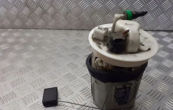 Mazda 6 Mechanical fuel pump 1001-40F40