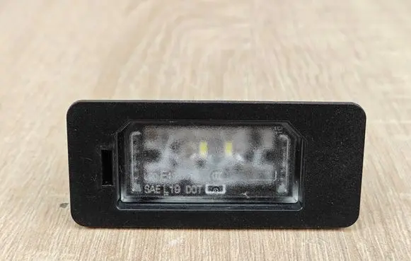 BMW 5 G30 G31 G38 Number plate light 9481842