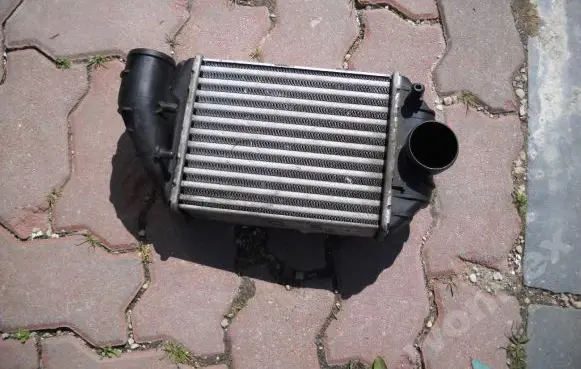 Volkswagen PASSAT B5 Intercooler radiator