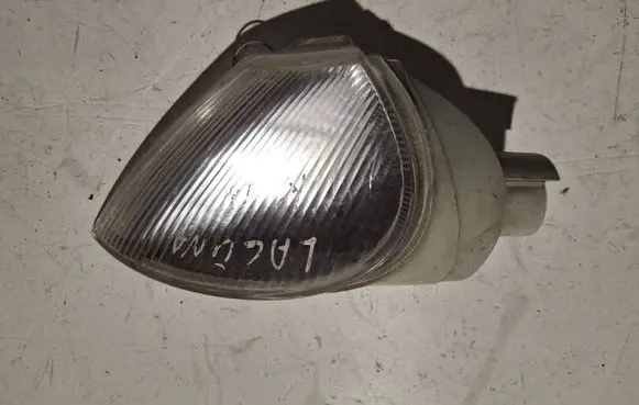 Renault Laguna I Front indicator light 7700820126 67625930