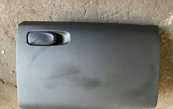 Volvo V40 Glove box 8632803