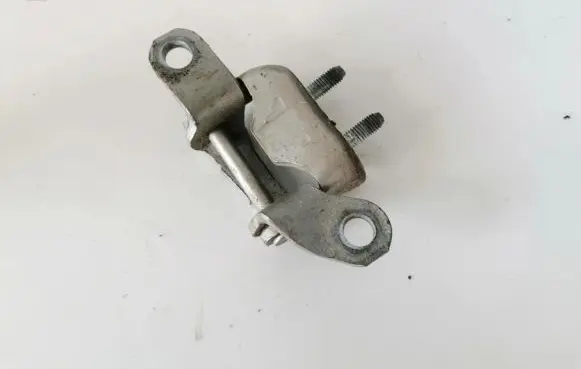 Toyota Avensis Verso Tailgate/trunk/boot hinge