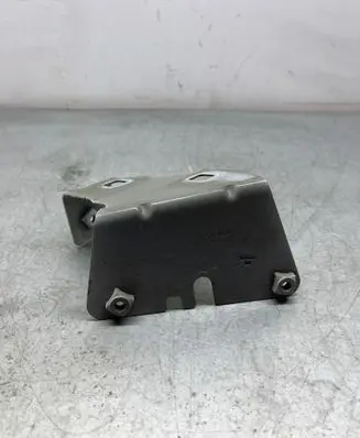 Renault Trafic III (X82) Fender mounting bracket 52045R 1112