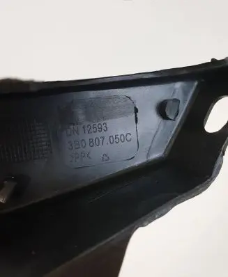 Volkswagen PASSAT B5.5 Front bumper mounting bracket 3B0807050C PVW46026AR