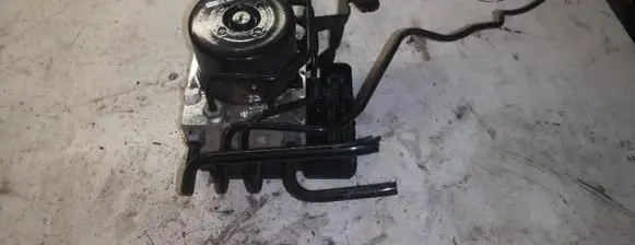 Volvo S60 ABS Pump 31273882 C41