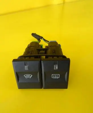 Windscreen/window heater switch