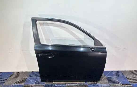 Lexus CT 200H Front door 