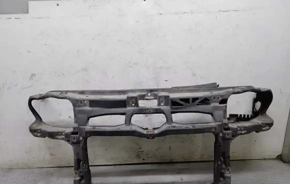 Volkswagen Golf IV Radiator support slam panel