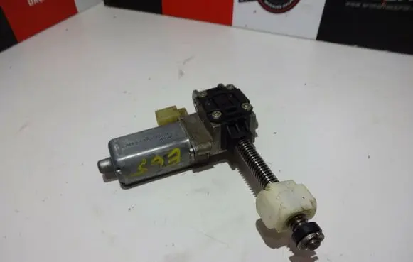 BMW 7 E65 E66 Seat adjustment motor 0390201990
