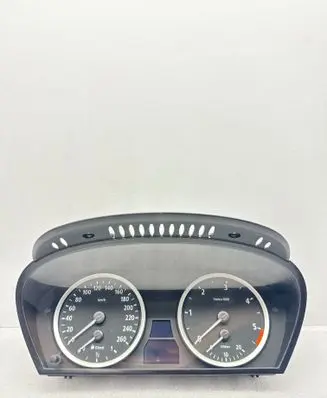 Speedometer (instrument cluster)