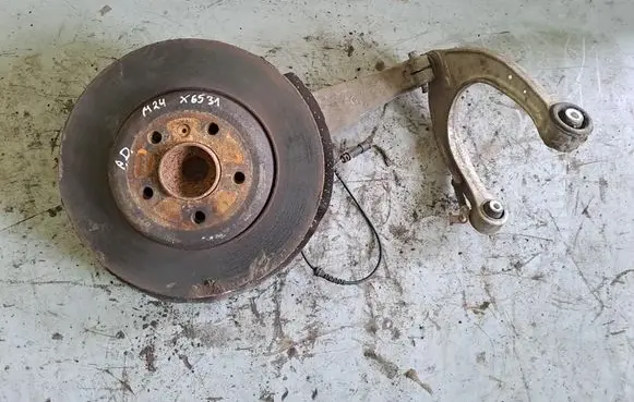 BMW 5 F10 F11 Front wheel hub spindle knuckle