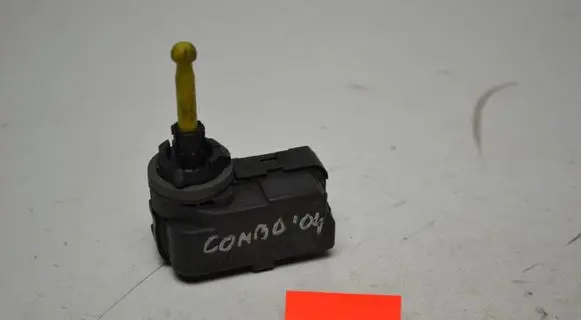 Opel Combo C Headlight level adjustment motor 24405672 1162628