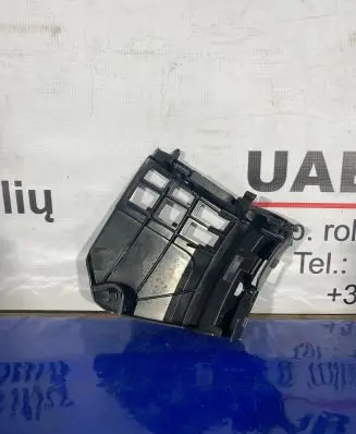 Volvo XC40 Front bumper mounting bracket 31455243