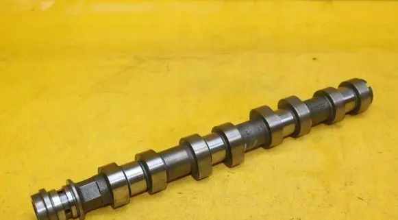Opel Astra J Camshaft 55562231