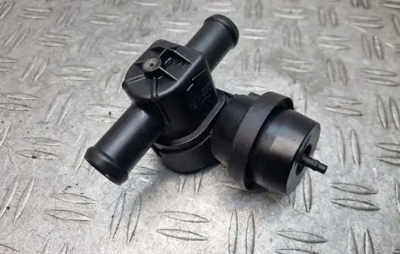 Audi A4 S4 B8 8K Vacuum valve 1J0819809