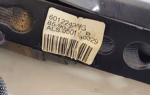 Volvo V50 Front seatbelt 3050494428