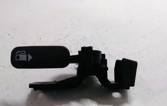 Jaguar X-Type Fuel cap release pull handle 