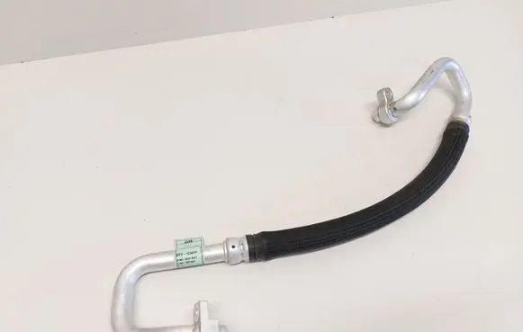 Air conditioning (A/C) pipe/hose