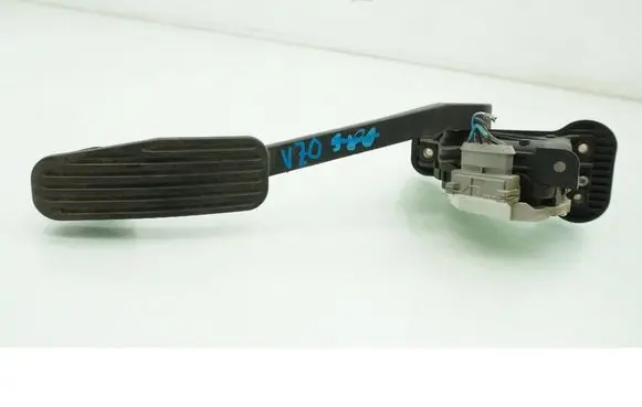 Volvo V70 Accelerator throttle pedal 9496821