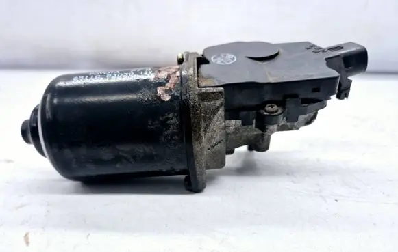 Lexus IS 200-300 Wiper motor 8511053030 1592003S