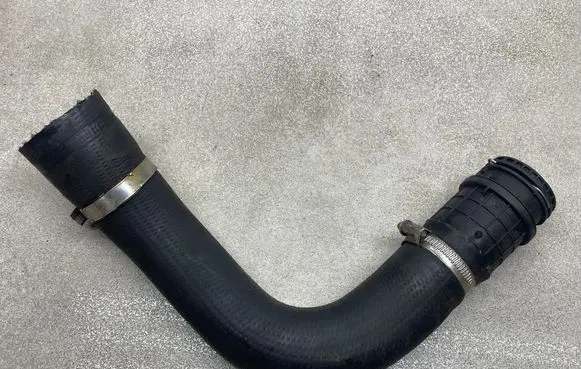 Opel Zafira C Intercooler hose/pipe