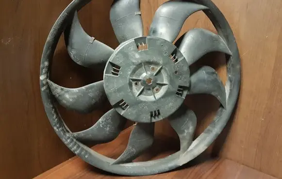 Volkswagen Touareg I Fan impeller 3136613300