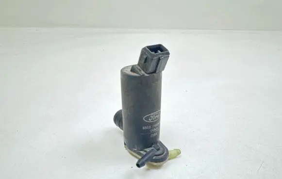 Ford Focus Windscreen/windshield washer pump 93BB17K624BA