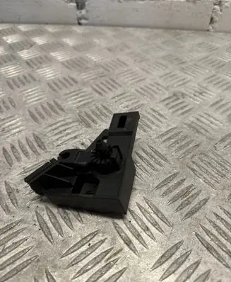 Volkswagen PASSAT B7 Engine bonnet (hood) release handle 1k1823633