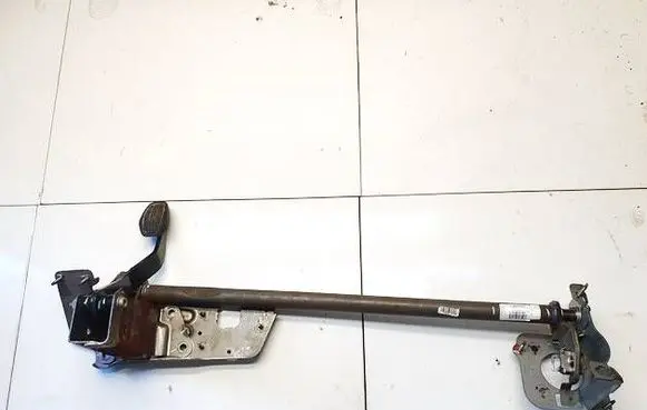 Citroen C4 II Picasso Clutch pedal 84pa4x4121630