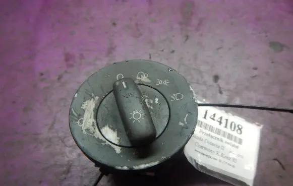 Skoda Octavia Mk2 (1Z) Light switch 1Z0941431A