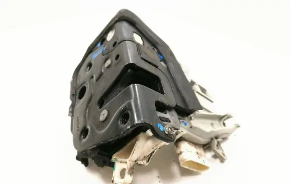 Audi Q7 4L Front door lock 4F2837015